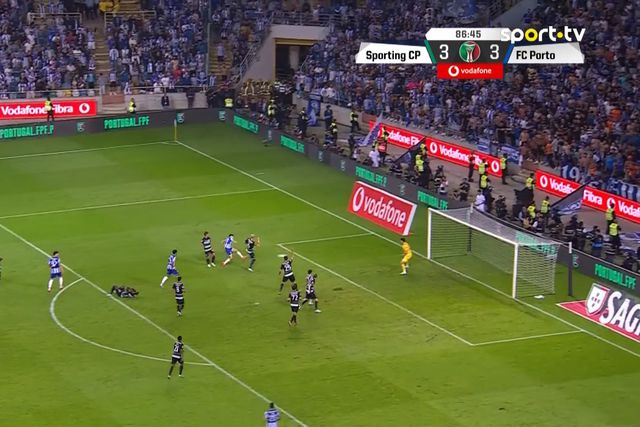 Vídeo: Fran Navarro festejou aos 87' mas golo foi anulado