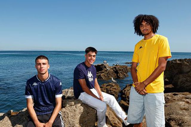 Estoril apresenta trio de reforços para os sub-23