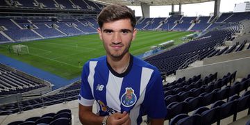 António Ribeiro, defesa do FC Porto B, sofreu traumatismo crânio-encefálico