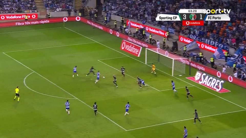 Vídeo: Nico González marca e dá vida ao FC Porto