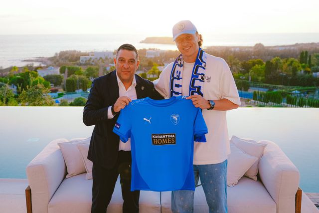 David Luiz regressa à Europa. Foto Pafos