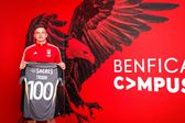Anatolyi Trubin festeja os 100 jogos pelo Benfica