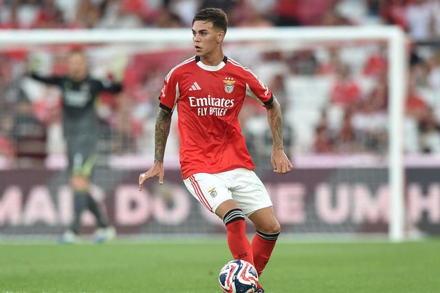 Enzo Barrenechea, médio do Benfica - Foto: Imago