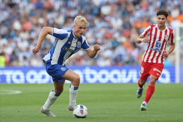 Há um novo dragão na forja que promete cuspir muito fogo