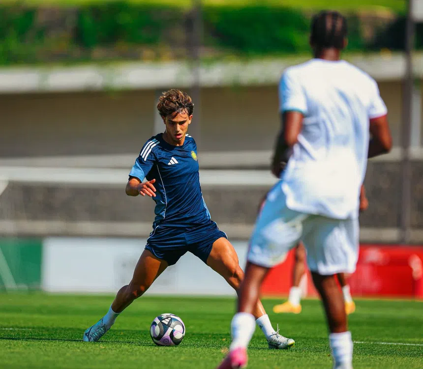 Al Nassr de Félix cai em Oeiras!