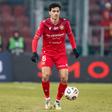 Stelios Andreou, defesa-central cipriota, de 24 anos, ruma ao Estoril por empréstimo dos polacos do Widzew Lodz