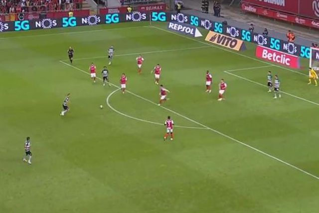 Hjulmand festejou, mas o golo foi anulado após recurso ao VAR (vídeo)