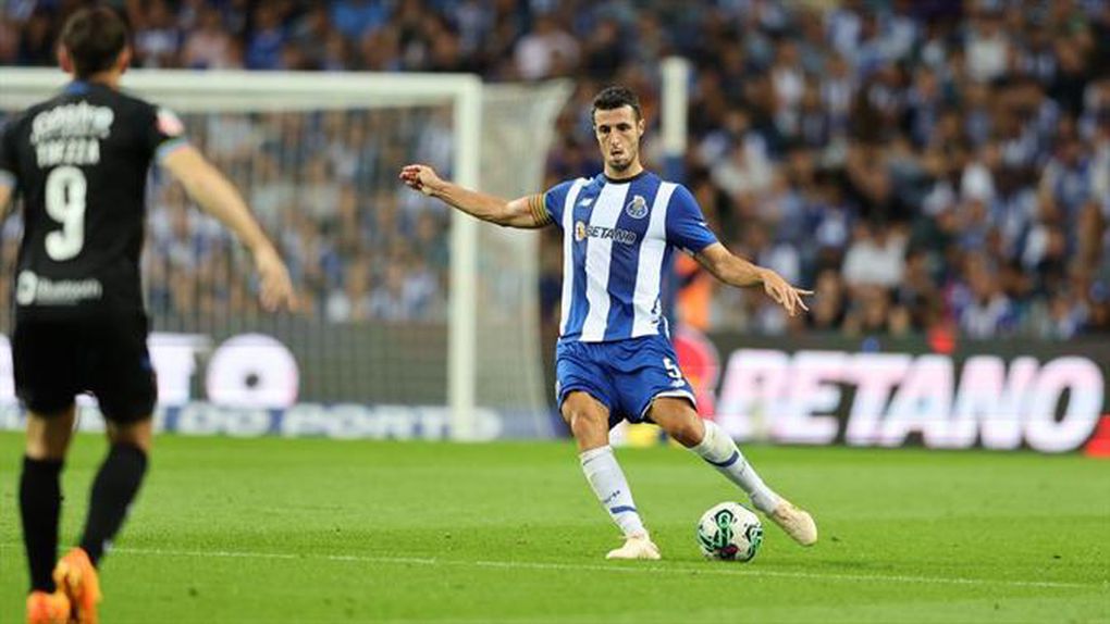 Marcano, central do FC Porto, está pronto para voltar à competição