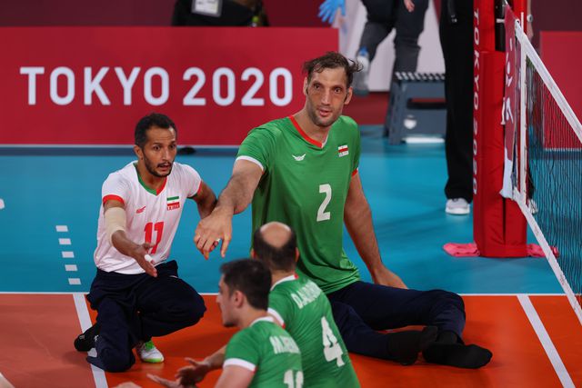 Mehrzadselakjani, o jogador de vólei tão alto... que não cabe nas camas da Aldeia Olímpica