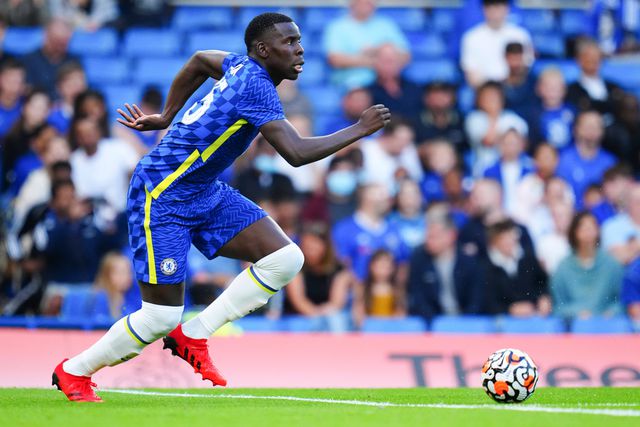 Zouma ao serviço do Chelsea, onde venceu uma UEFA Champions League