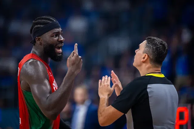 EuroBasket: «É fácil marcar uma falta técnica a um português (Neemias)»