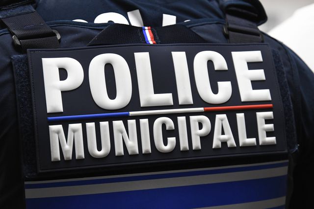 Jovem de 13 anos da formação do Lyon detido por assassinato