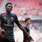 Ismaila Sarr permanece em Londres