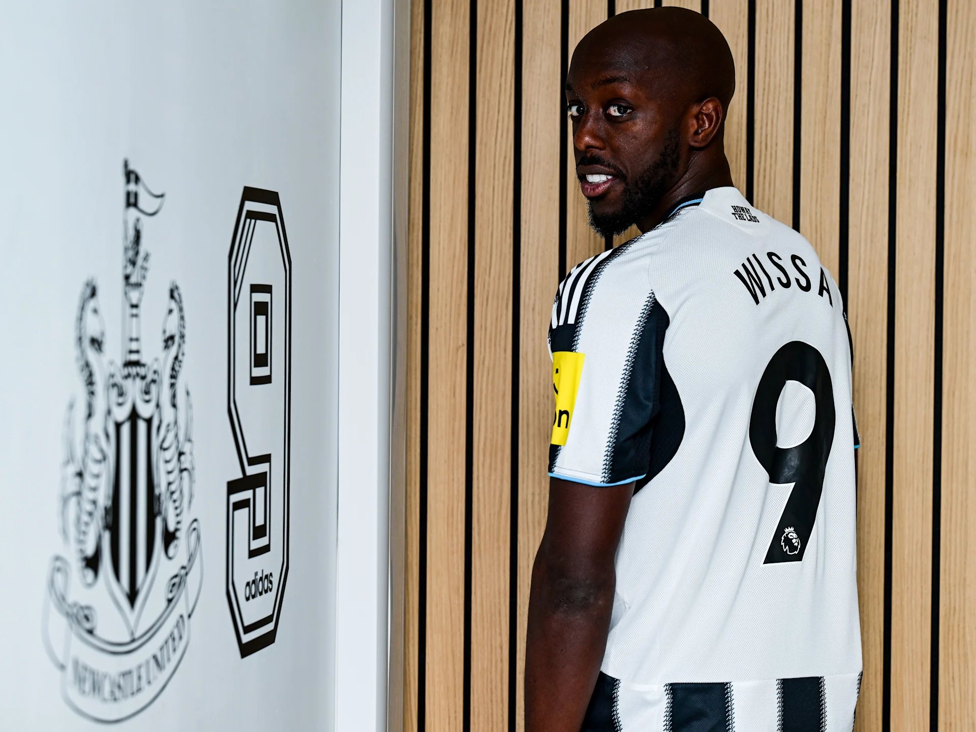 15 - Yoane Wissa custou 57,7 milhões de euros ao Newcastle vindo do Brentford - Foto: Imago