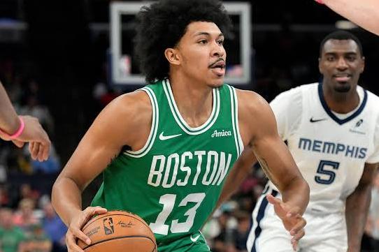 Ron Harper Jr. vai cumprir a segunda temporada em Boston