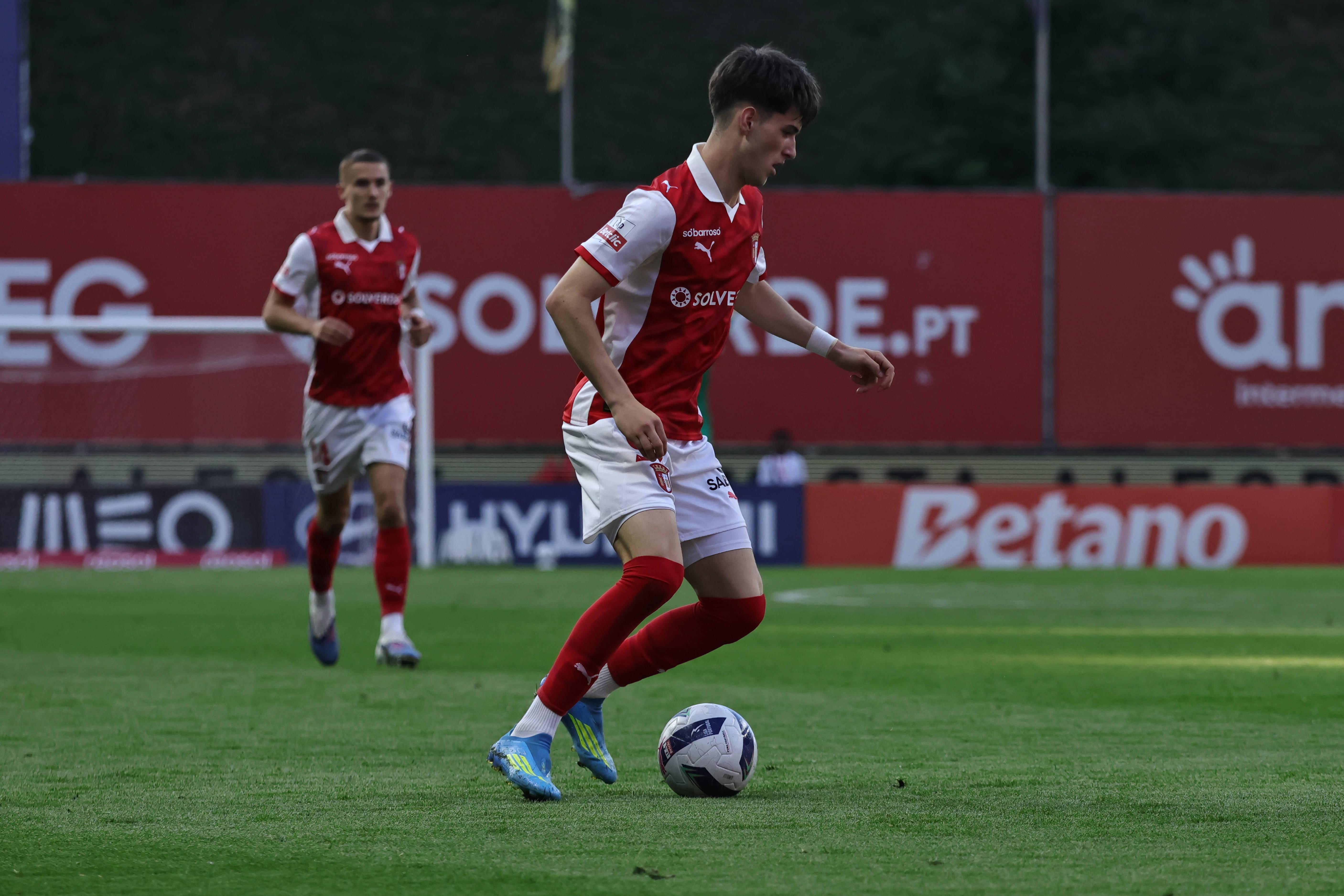 Luisinho vai ser emprestado pelo SC Braga ao Feirense