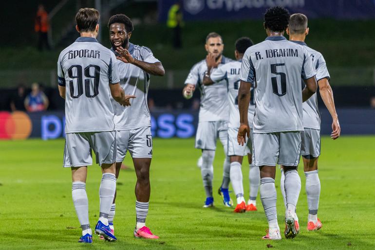 34. Os eslovacos do Slovan Bratislava têm 0% de possibilidades de conquistar a Champions, de acordo com os cálculos da Opta