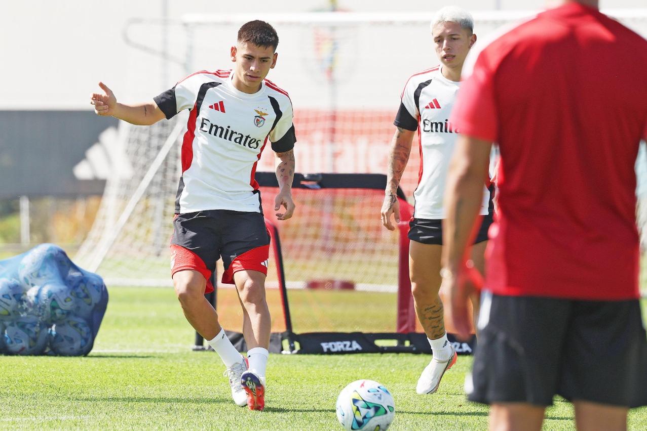 Echeverri, médio ofensivo do Benfica (foto: SL Benfica)