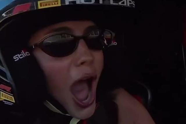 «Vou vomitar!»: Kika Gomes entrou num Alpine com Gasly e… não apreciou