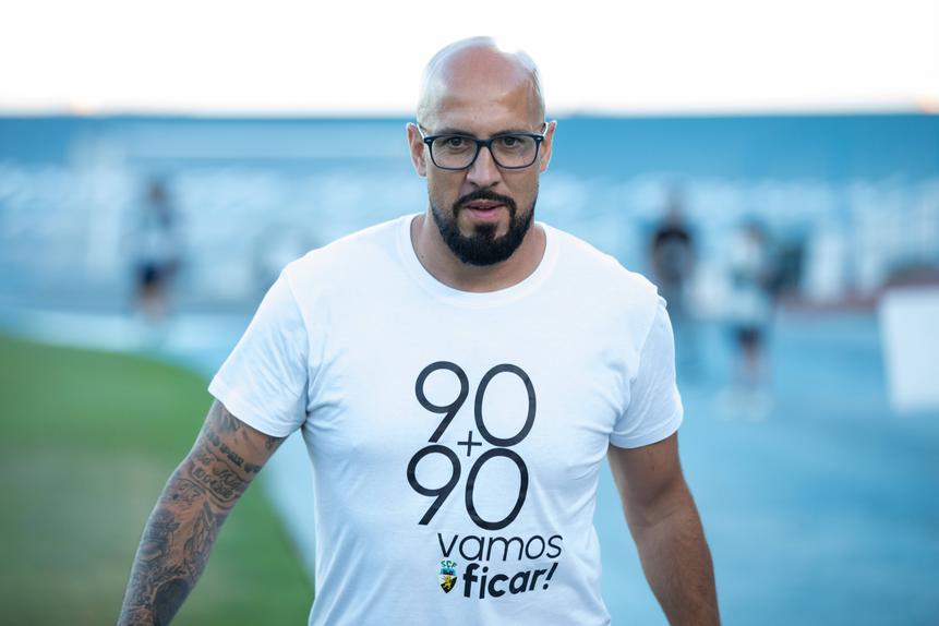 José Faria comanda os leões de Faro