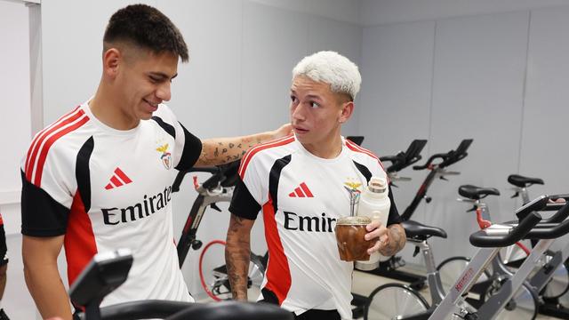 Com o amigo Prestianni  - Foto: SL Benfica