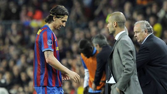 Ibrahimovic lembra aviso de Guardiola no Barcelona: «O que fiz? Claro que levei o meu Ferrari»