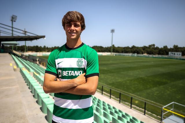 Miguel Alves renova e tem Gonçalo Inácio como exemplo