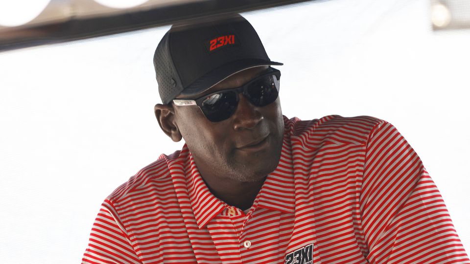 2,8 mil milhões de euros: Michael Jordan é o primeiro atleta a entrar na lista da Forbes