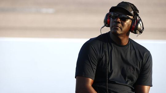 Michael Jordan processou NASCAR