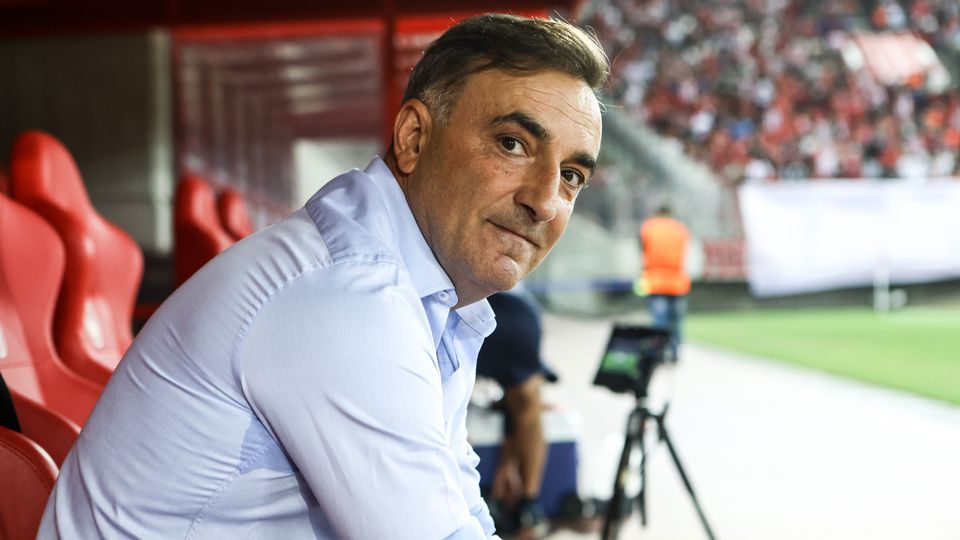 Carlos Carvalhal: «Agradecer aos adeptos é imperativo, mas não há nenhum caso Matheus»