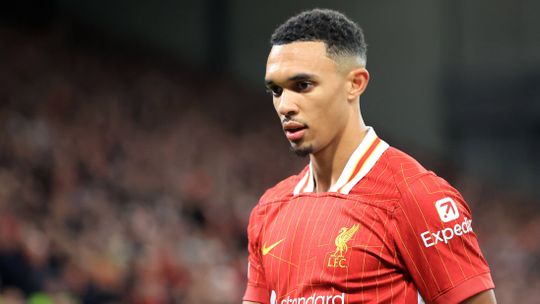 Real Madrid chega aos €15M por Alexander-Arnold