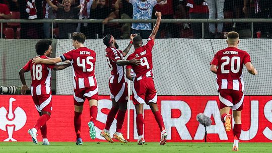 Olympiakos 3-0 SC Braga: erros saem caros na Grécia