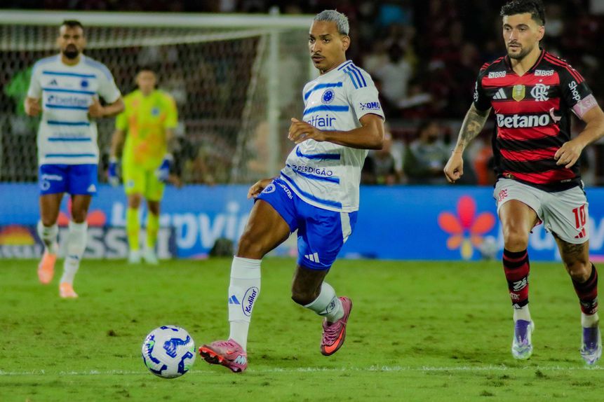 Matheus Pereira no Flamengo-Cruzeiro