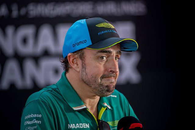 Fernando Alonso lidera na primeira sessão de treinos livres em Singapura