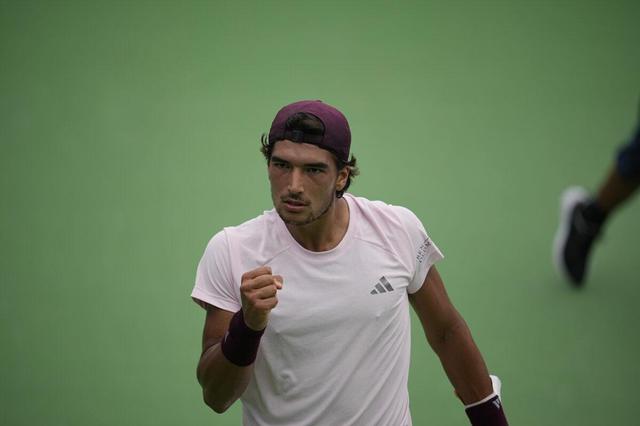 Henrique Rocha apura-se para a final após desistência do adversário (Foto: Pedro Loureiro/Eupago Porto Open )