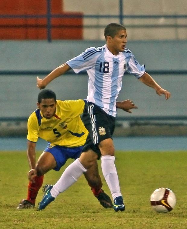 Gonzalo Olid Apaza com a camisola da Argentina de sub-17