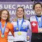 Campeã Demi Vollering com Puck Pieterse (prata) e Marlen Reusser (bronze) no pódio dos Europeus de fundo