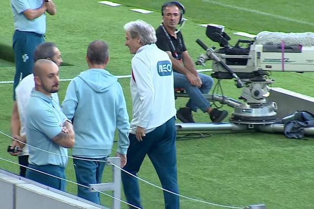Félix e Conceição de regresso e boa disposição no último treino de Portugal