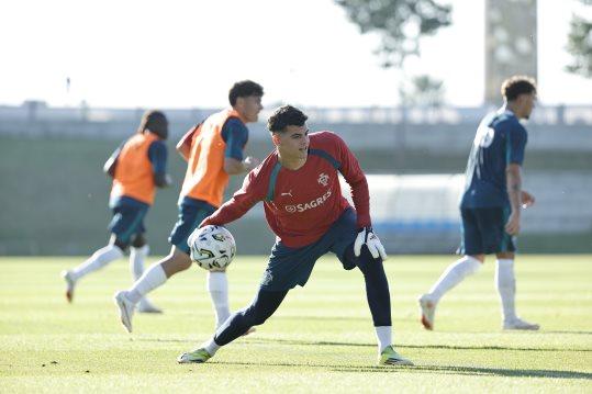 João Carvalho destaca qualificação dos sub-21 de Portugal e aponta já baterias ao Europeu do próximo ano — Foto: FPF