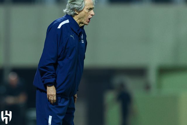 Al-Hilal, de Jesus e Rúben Neves, vence o Al-Fateh por 0-2