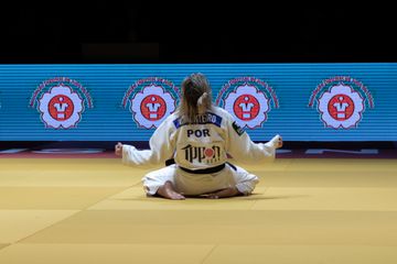 Europeu: Telma Monteiro para a história