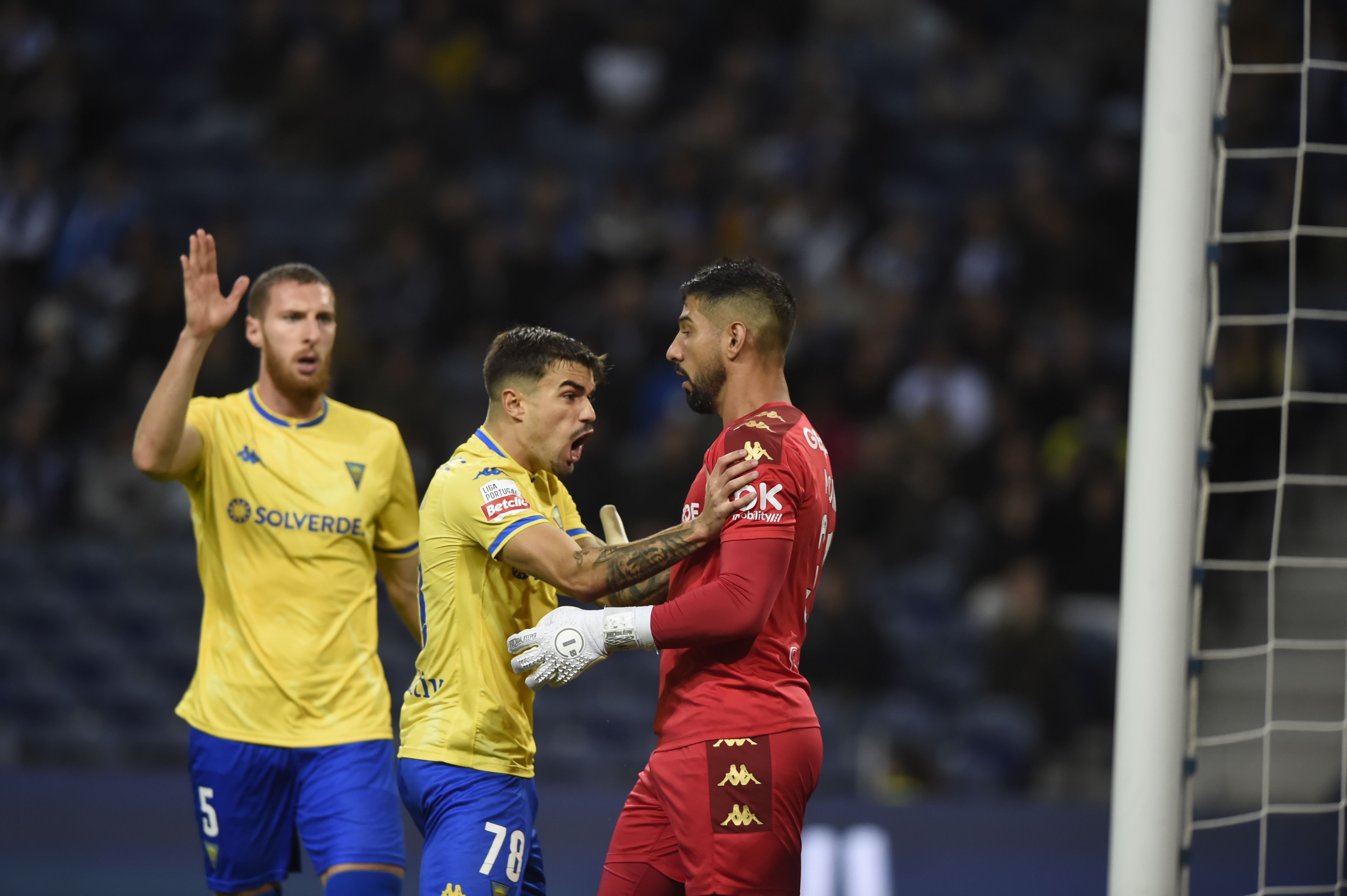 FC Porto - Notícias - Bilhetes à venda para o FC Porto-Estoril