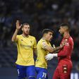 Carné defende penálti de Taremi logo a abrir o FC Porto-Estoril (vídeo)