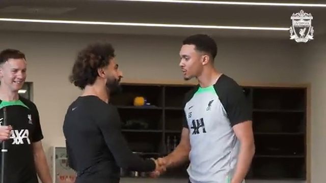 Gostava de cumprimentar Salah? Pense duas vezes