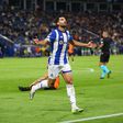 FC Porto: Taremi associado ao Manchester United