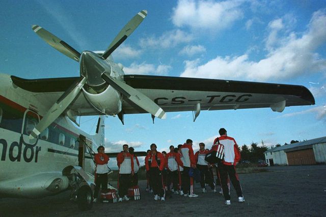 Chaves-Benfica: O avião bimotor, a chave de fendas e uma goleada em dois dias