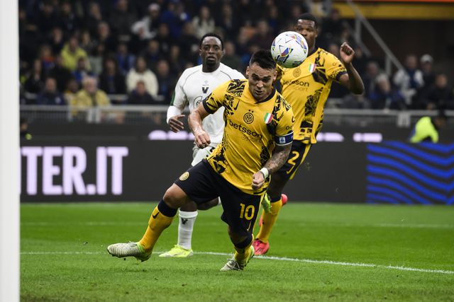 Lautaro Martínez coloca Inter a um ponto da liderança da Serie A