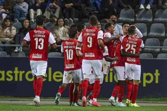 Arouca-SC Braga: lobos reagiram, mas guerreiros meteram mesmo a terceira