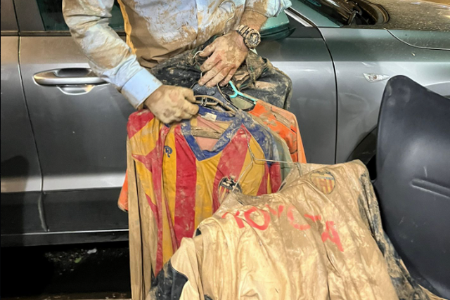 Salva coleção em Valência que inclui relíquia que mete Madjer e Futre