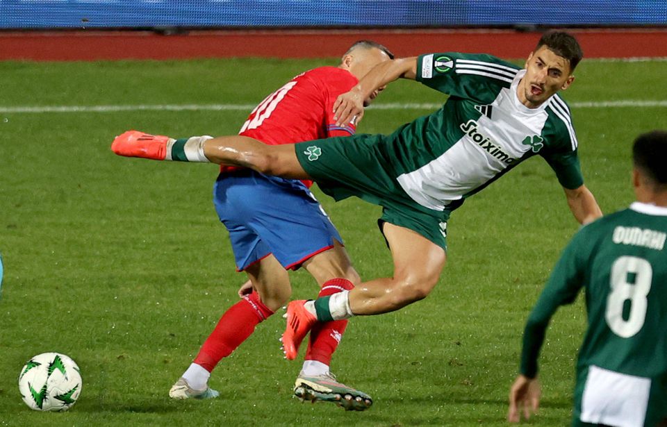 Preterido no Benfica dá vitória a Rui Vitória na estreia no Panathinaikos